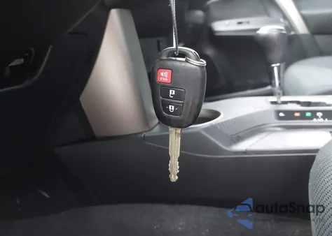 2015 Toyota Rav4 Le z USA, uszkodzony, nr VIN JTMBFREV4FJ029357